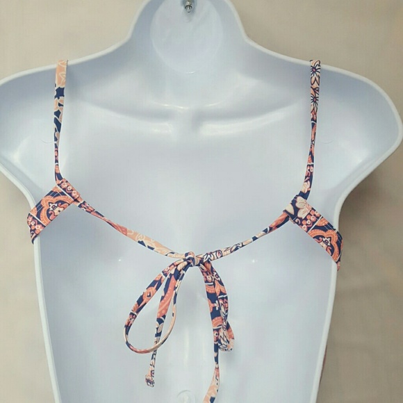 Xhilaration Bikini Top - Picture 2 of 2